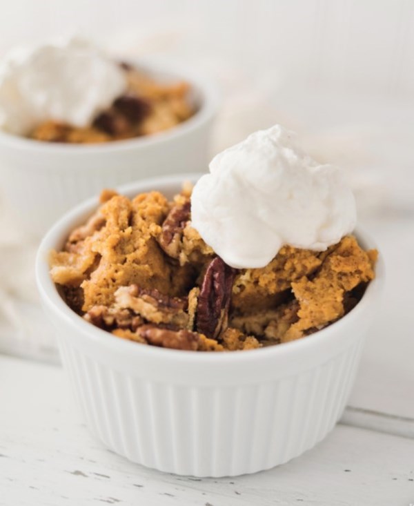 Fall pumpkin dump cake