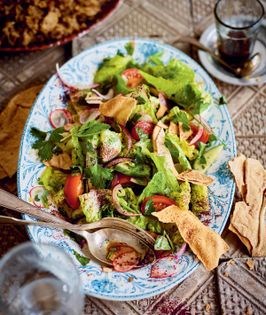 Famous toasted bread salad (Fattoush)