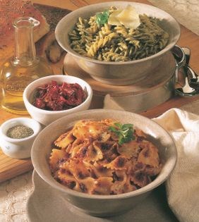 Farfalle with red pesto