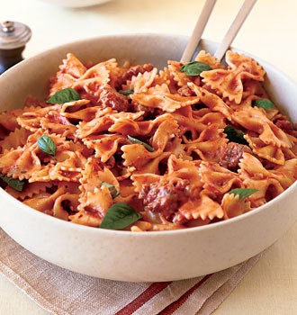 Farfalle with sausage, tomatoes, and cream