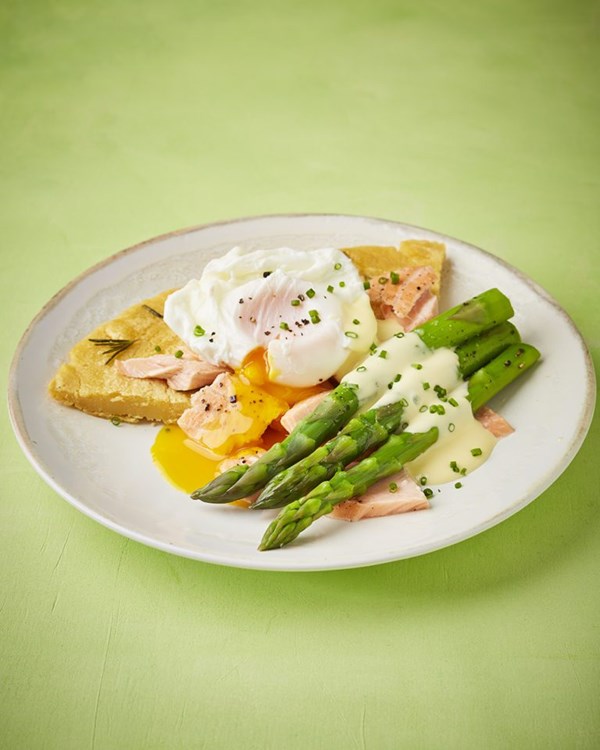 Farinata with asparagus, trout, poached egg and Hollandaise 