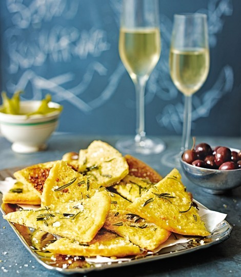 Farinata with rosemary and olive oil