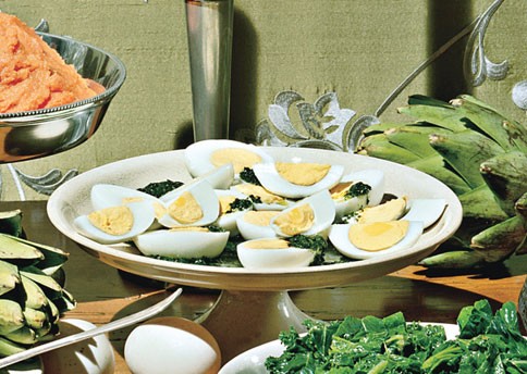 Farm eggs with watercress and parsley sauce