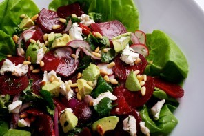 Farmers market salad with herbed vinaigrette