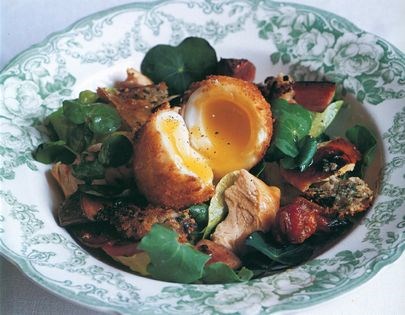 Farmhouse salad with Scotch duck's egg