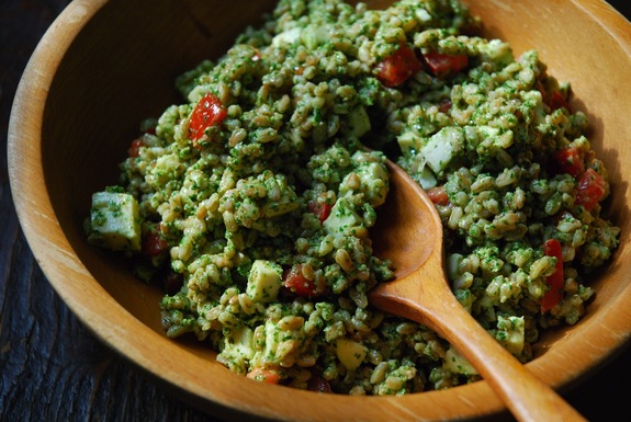 Farro & fresh mozzarella salad with arugula walnut pesto