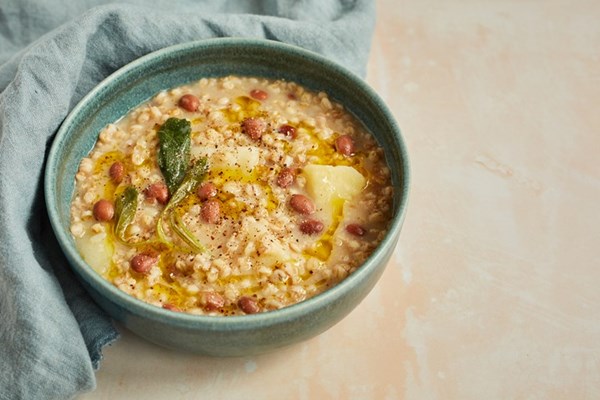  Farro and borlotti bean soup