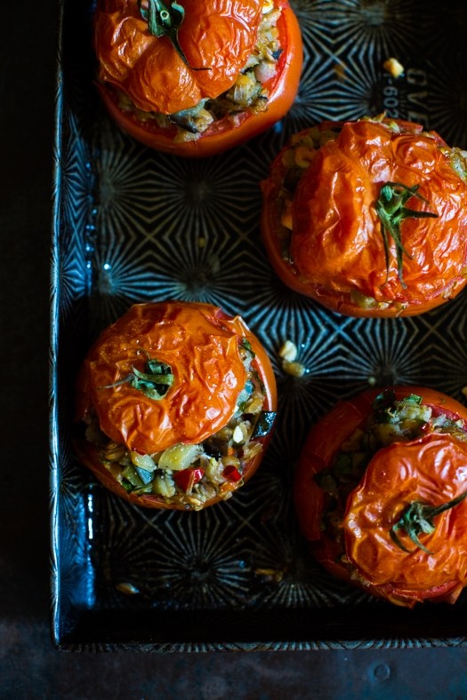 Farro and vegetables stuffed tomatoes