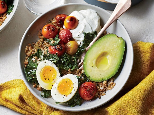 Farro breakfast bowl