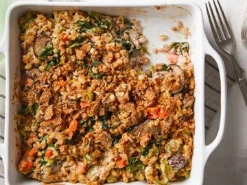 Farro, mushroom, and leek gratin 