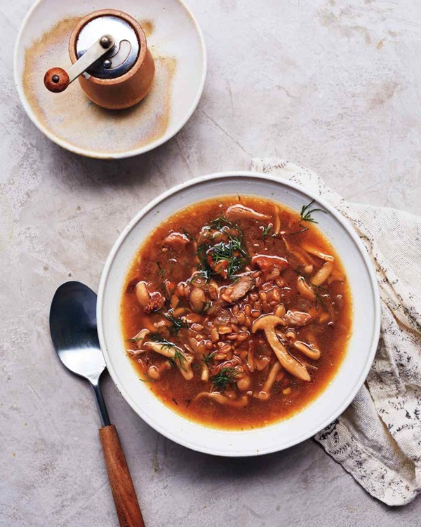 Farro-mushroom soup