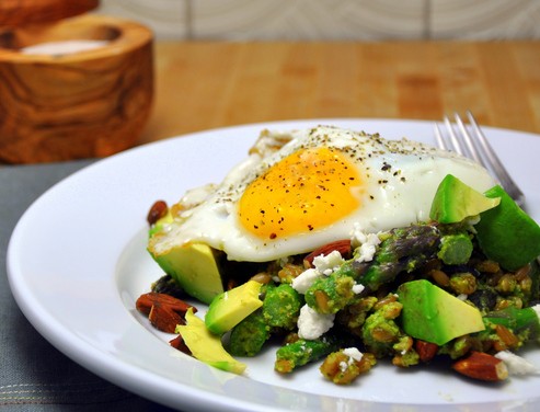 Farro with asparagus pesto and fried egg