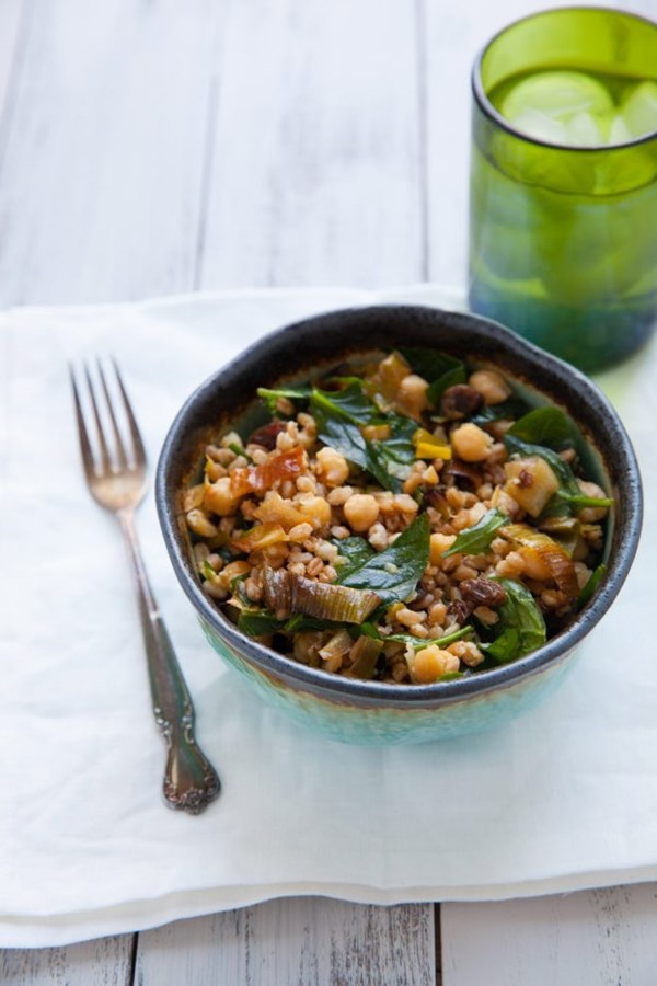 Farro with crispy leeks and marinated chickpeas