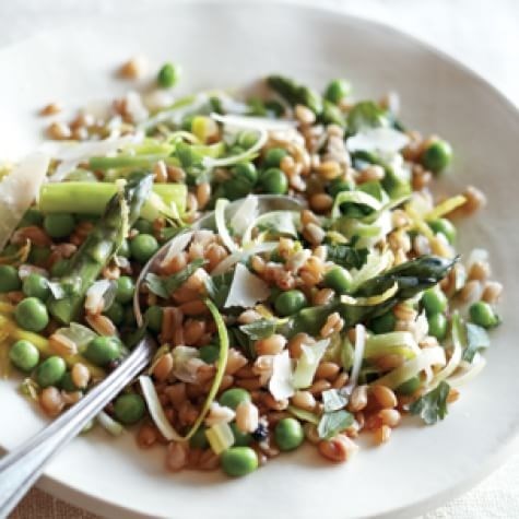 Farro with spring vegetables 