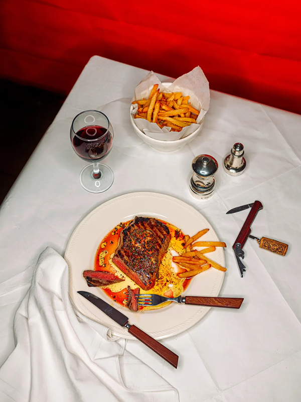 Faux-filet au beurre rouge