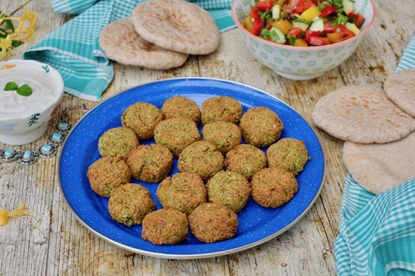 Fava bean falafel (Ta'meya)