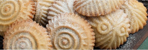 Favorite ma'mool cookies with date filling