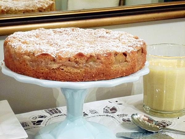 Feijoa shortcake with vanilla custard
