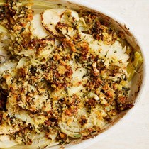 Fennel and apple gratin with Parmesan crust