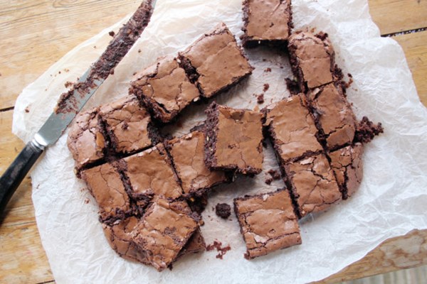 Fennel and walnut gluten-free brownies