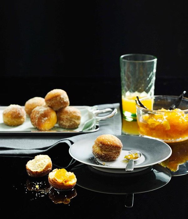 Fennel bombolini with orange jam
