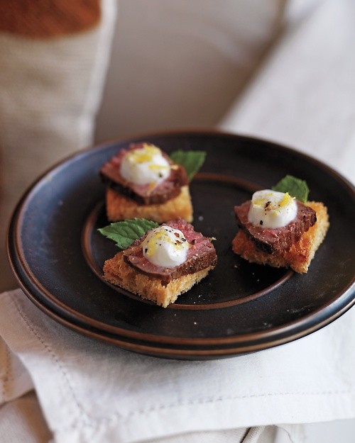 Fennel-crusted lamb on toast