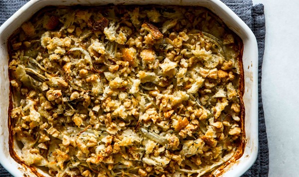 Fennel gratin with walnut-thyme breadcrumbs