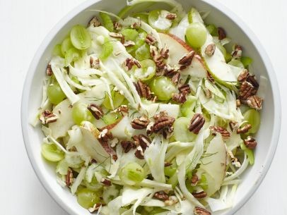 Fennel-pear salad with grapes and pecans