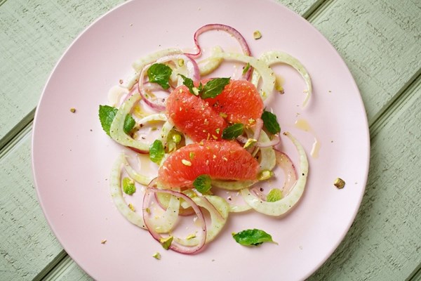 Fennel pomelo salad with pistachios
