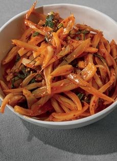 Fennel salad (Fennel muchim)