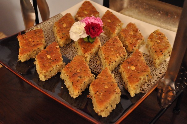 Fenugreek olive oil cake (Saniyit hulba)