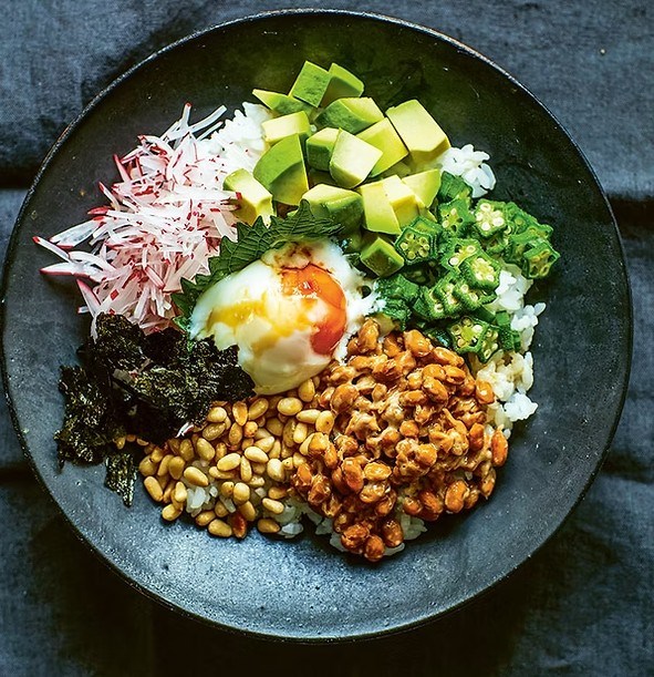 Fermented soy beans on rice (Never never don)