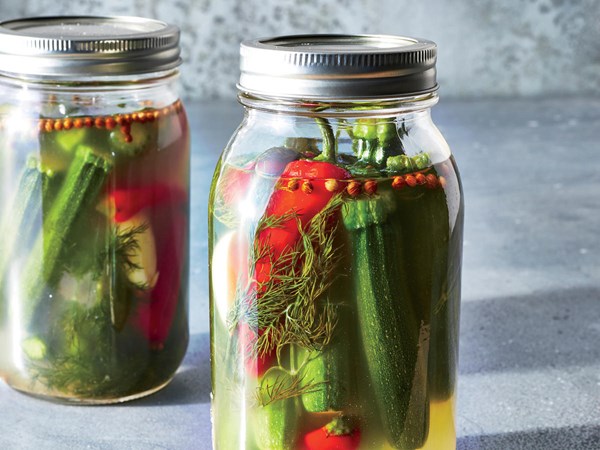 Fermented zucchini pickles