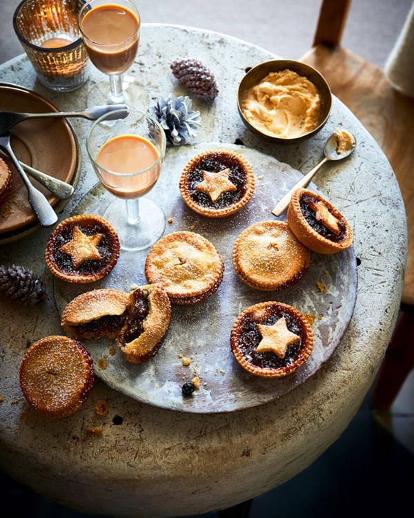 Festive Baileys mince pies with Baileys butter