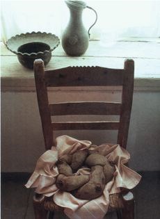 Festive bread and rusks from Crete (Kritiko Christopsomo, pentotehlitiko)