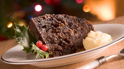 Festive fruity steamed pudding