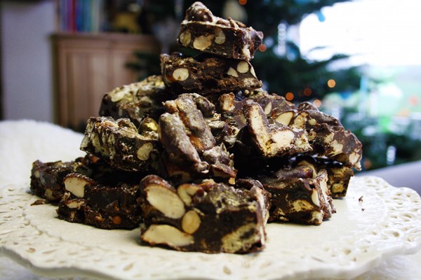 Festive gluten-free and vegetarian rocky road