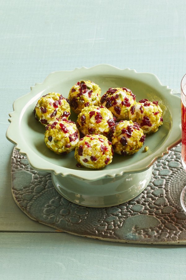 Festive goat cheese balls