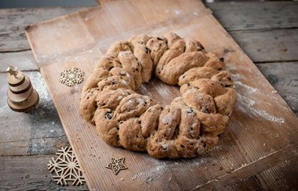 Festive plaited loaf