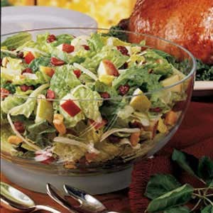 Festive tossed salad 