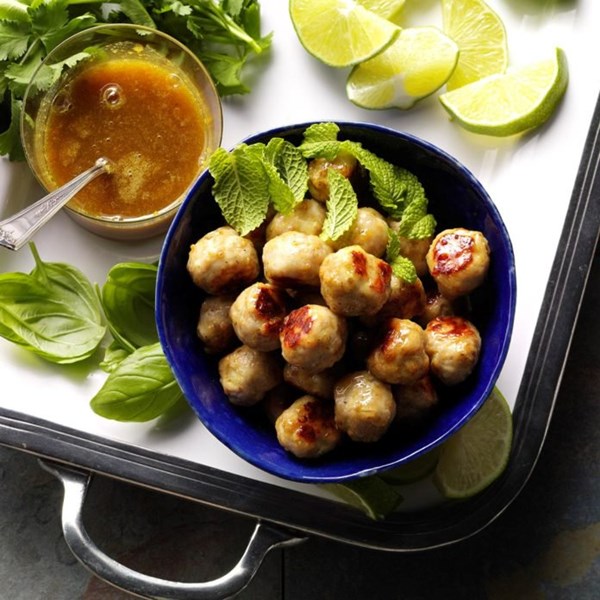 Festive turkey meatballs