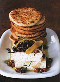 Feta and marinated Niçoise olives with grilled pitas
