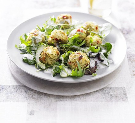 Feta and pepper quinoa balls with lemon and dill aïoli