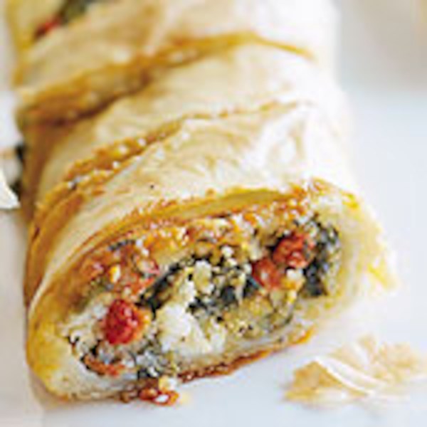 Feta spinach strudel bites