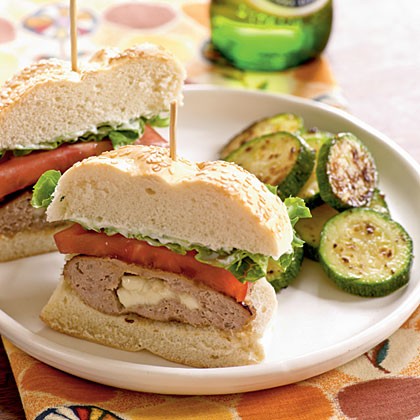 Feta-stuffed turkey burgers