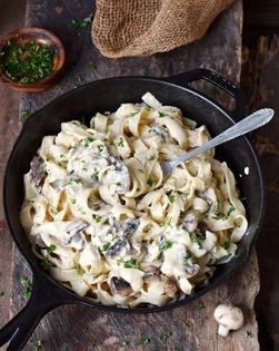 Fettuccine Alfredo