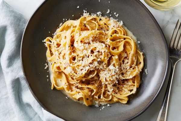 Fettuccine Alfredo for one