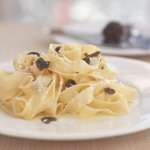 Fettuccine with black truffles