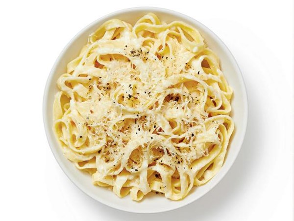 Fettuccine with cauliflower Alfredo 