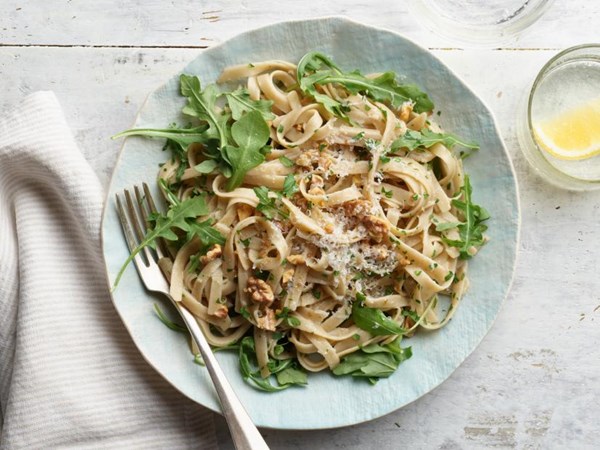 Fettuccine with walnuts and parsley